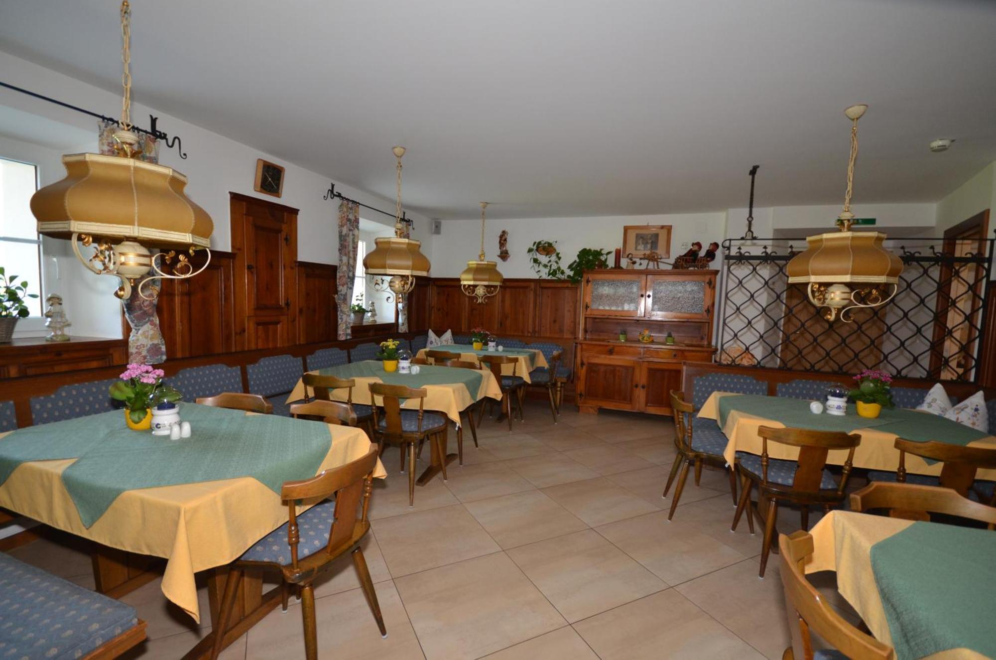 Landgasthof Hotel Zehenthof Pfarrwerfen Luaran gambar