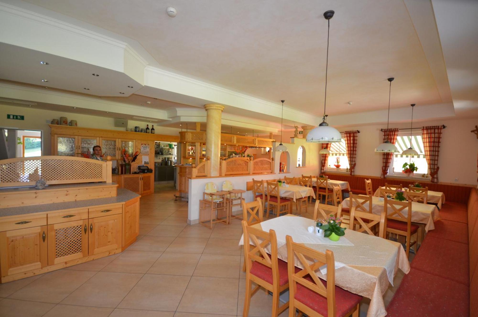 Landgasthof Hotel Zehenthof Pfarrwerfen Luaran gambar