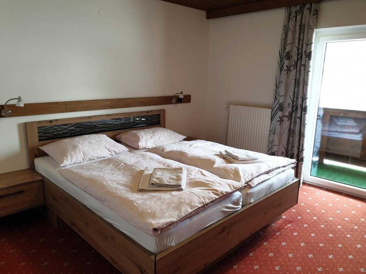 Landgasthof Hotel Zehenthof Pfarrwerfen Luaran gambar