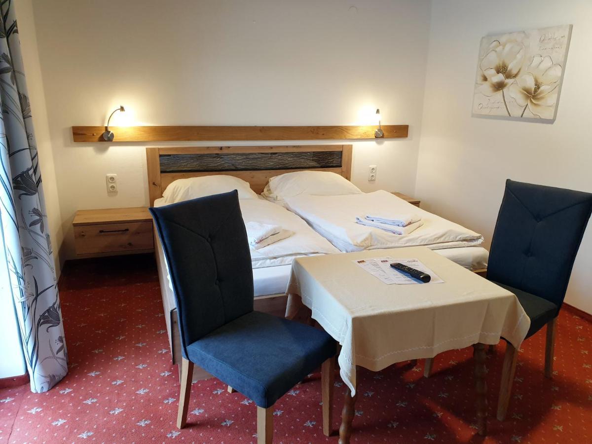 Landgasthof Hotel Zehenthof Pfarrwerfen Luaran gambar